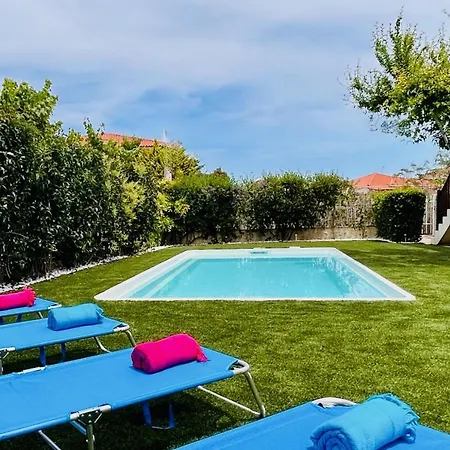 Stunning Greek Villa, Private Pool, Beach, Sleeps 2-8