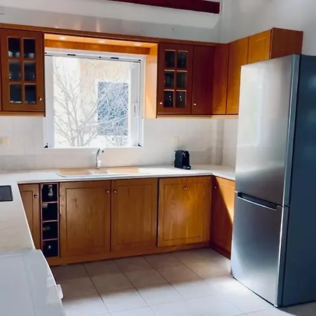 Stunning Greek Villa, Private Pool, Beach, Sleeps 2-8 Βίλα